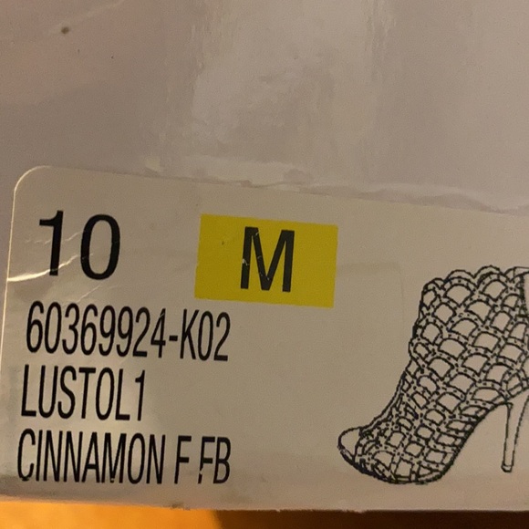 Nine West Sandals Heels Suede color Cinnamon Size 10 Women’s - Picture 6 of 6